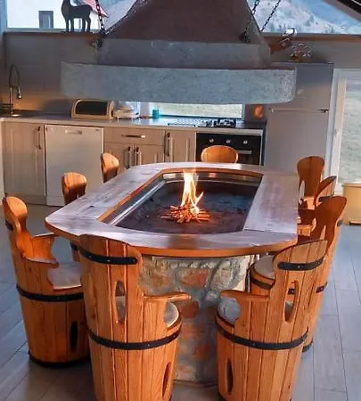 아파트 Ognjiste *