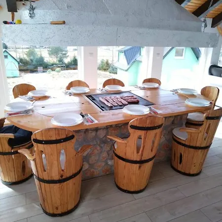 아파트 Ognjiste *